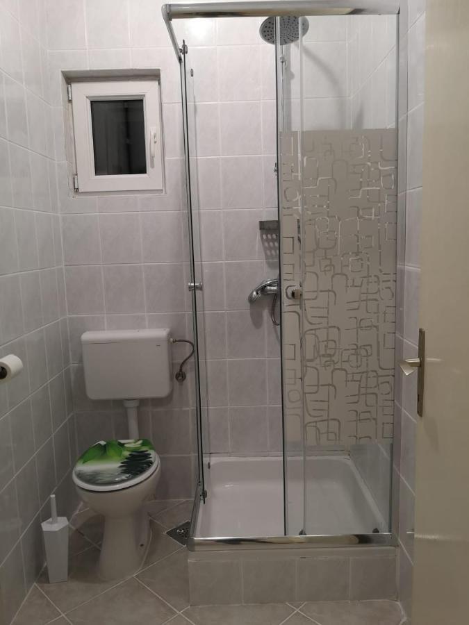 Apartmani Ljuba Rogoznica  Exterior photo